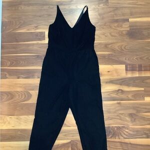 Velvet V-neck jumpsuit Banana Republic size 8